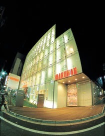 マルハン池袋店